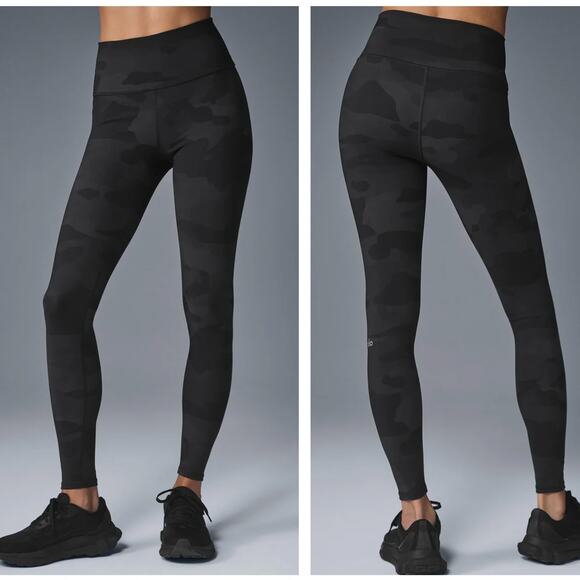 ALO High Waist Camo Vapor Legging Black Camouflage Sz XS {I39} - Picture 1 of 5